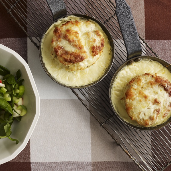 Rustic Kitchen Hands on Day